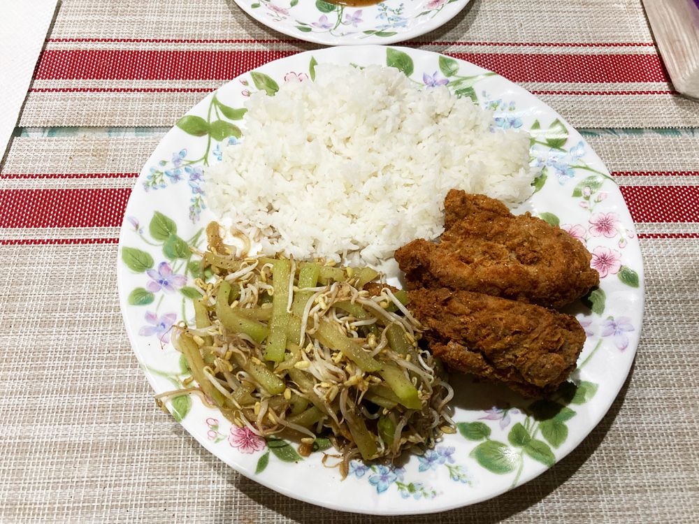 ホームステイ先の食事